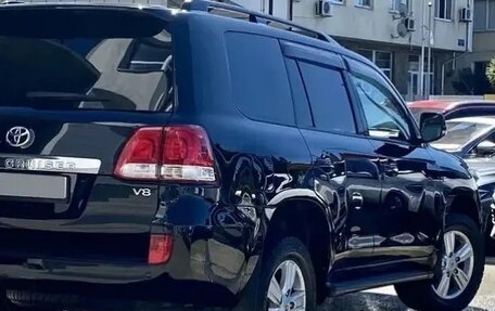 Toyota Land Cruiser 200, 2010 год, 3 590 000 рублей, 4 фотография