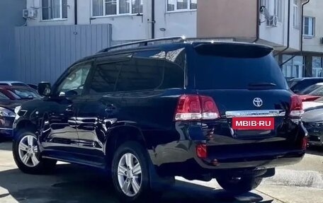 Toyota Land Cruiser 200, 2010 год, 3 590 000 рублей, 6 фотография