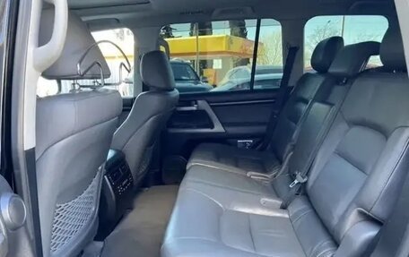 Toyota Land Cruiser 200, 2010 год, 3 590 000 рублей, 16 фотография