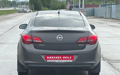 Opel Astra J, 2013 год, 790 000 рублей, 4 фотография