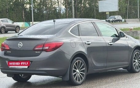 Opel Astra J, 2013 год, 790 000 рублей, 2 фотография