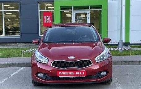 KIA cee'd III, 2013 год, 899 000 рублей, 2 фотография