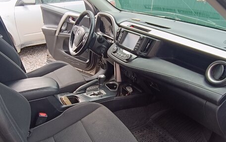 Toyota RAV4, 2017 год, 2 625 000 рублей, 12 фотография