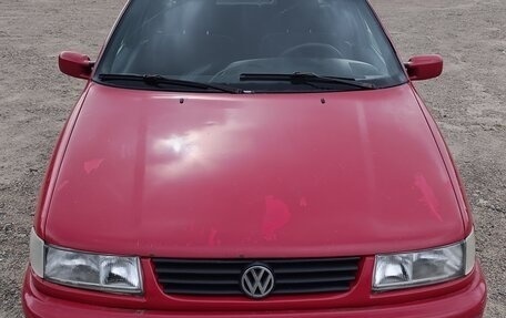 Volkswagen Passat B4, 1994 год, 110 000 рублей, 2 фотография