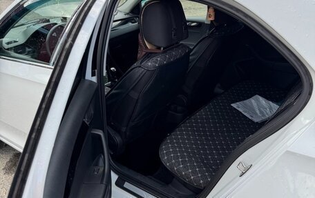 Skoda Rapid I, 2018 год, 1 500 000 рублей, 10 фотография