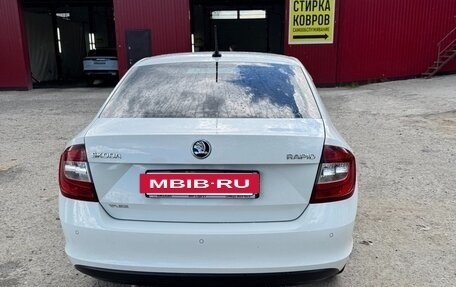 Skoda Rapid I, 2018 год, 1 500 000 рублей, 11 фотография