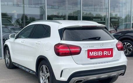 Mercedes-Benz GLA, 2018 год, 2 500 000 рублей, 5 фотография