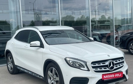 Mercedes-Benz GLA, 2018 год, 2 500 000 рублей, 3 фотография