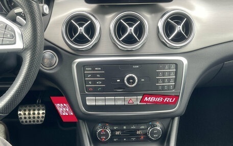 Mercedes-Benz GLA, 2018 год, 2 500 000 рублей, 9 фотография