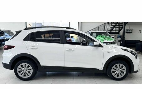 KIA Rio IV, 2021 год, 1 749 000 рублей, 8 фотография