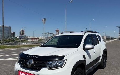 Renault Duster, 2021 год, 1 850 000 рублей, 2 фотография