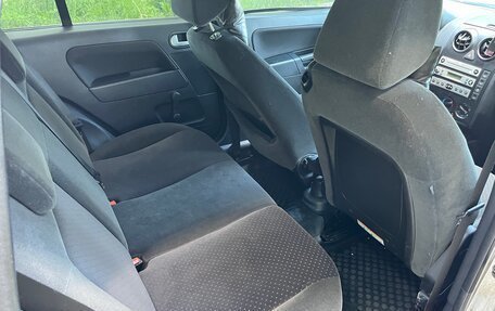Ford Fusion I, 2005 год, 360 000 рублей, 14 фотография