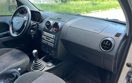 Ford Fusion I, 2005 год, 360 000 рублей, 12 фотография