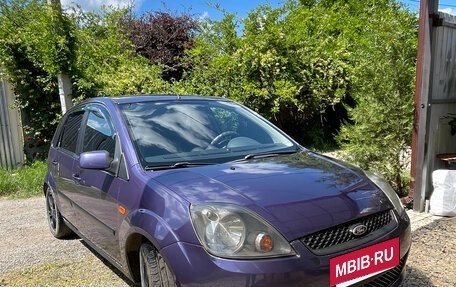 Ford Fiesta, 2007 год, 450 000 рублей, 2 фотография