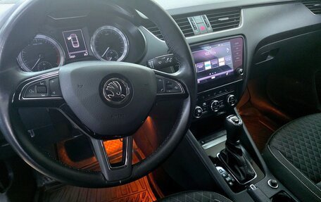 Skoda Octavia, 2018 год, 1 980 000 рублей, 26 фотография