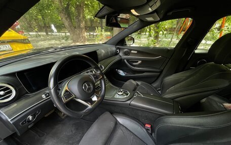 Mercedes-Benz E-Класс, 2017 год, 2 400 000 рублей, 16 фотография