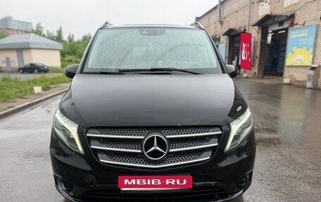 Mercedes-Benz Vito, 2018 год, 2 550 000 рублей, 2 фотография