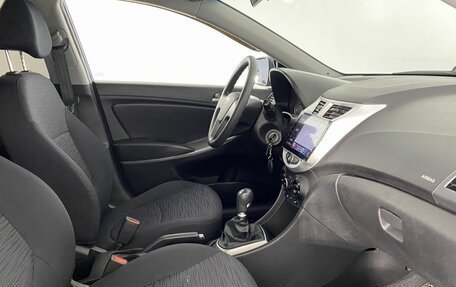 Hyundai Solaris II рестайлинг, 2016 год, 1 030 000 рублей, 5 фотография