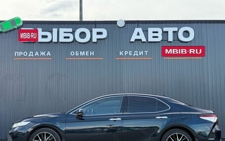 Toyota Camry, 2018 год, 2 999 000 рублей, 4 фотография