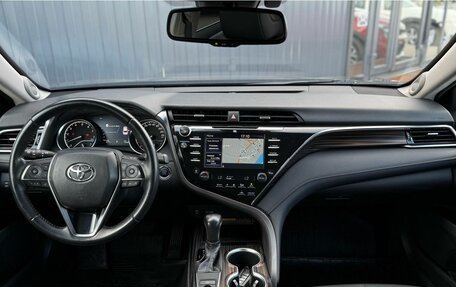 Toyota Camry, 2018 год, 2 999 000 рублей, 14 фотография