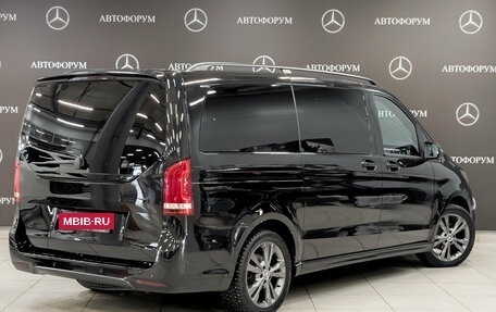 Mercedes-Benz V-Класс, 2016 год, 3 490 000 рублей, 5 фотография