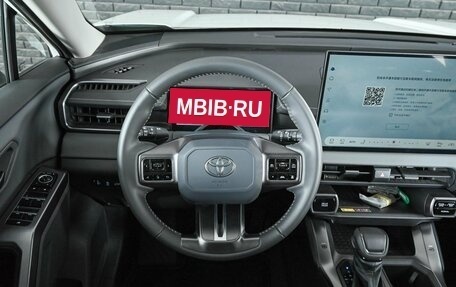 Toyota RAV4, 2026 год, 3 970 000 рублей, 15 фотография