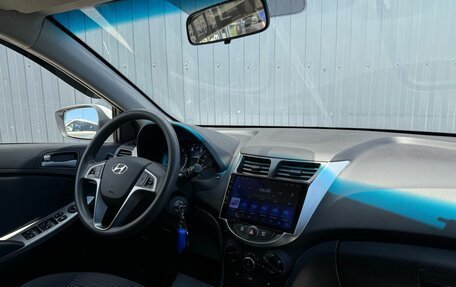 Hyundai Solaris II рестайлинг, 2015 год, 999 000 рублей, 4 фотография