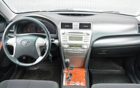 Toyota Camry, 2011 год, 999 888 рублей, 11 фотография