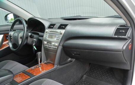 Toyota Camry, 2011 год, 999 888 рублей, 20 фотография