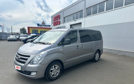 Hyundai H-1 II рестайлинг, 2012 год, 1 700 000 рублей, 2 фотография