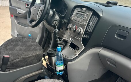 Hyundai H-1 II рестайлинг, 2012 год, 1 700 000 рублей, 17 фотография