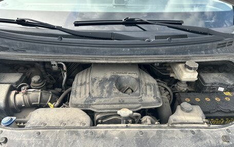 Hyundai H-1 II рестайлинг, 2012 год, 1 700 000 рублей, 16 фотография