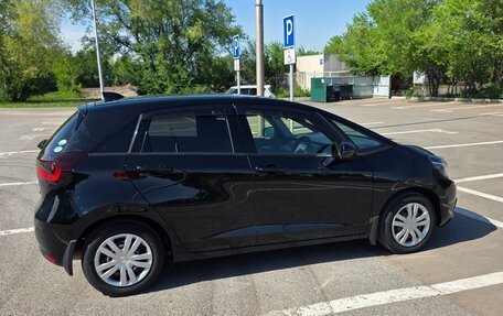 Honda Fit, 2020 год, 1 500 000 рублей, 2 фотография