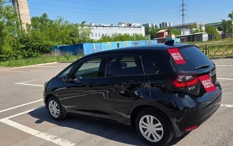 Honda Fit, 2020 год, 1 500 000 рублей, 4 фотография