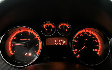 Peugeot 408 I рестайлинг, 2013 год, 550 000 рублей, 17 фотография