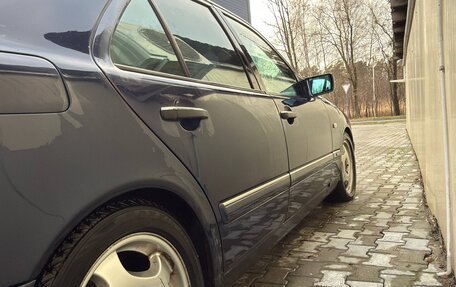 Mercedes-Benz E-Класс, 1997 год, 335 000 рублей, 5 фотография