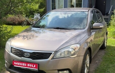 KIA cee'd I рестайлинг, 2010 год, 820 000 рублей, 3 фотография