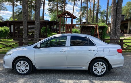 Toyota Corolla, 2011 год, 975 000 рублей, 2 фотография