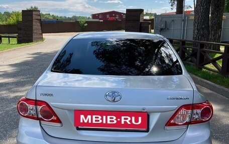 Toyota Corolla, 2011 год, 975 000 рублей, 4 фотография