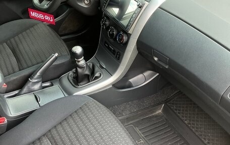 Toyota Corolla, 2011 год, 975 000 рублей, 15 фотография
