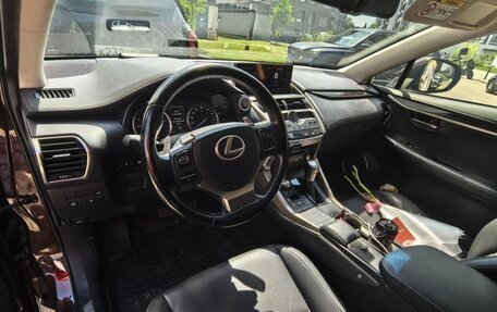 Lexus NX I, 2018 год, 2 750 000 рублей, 12 фотография