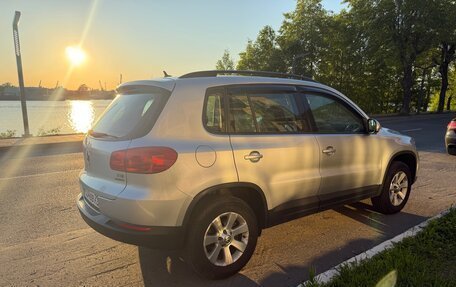 Volkswagen Tiguan I, 2011 год, 1 100 000 рублей, 3 фотография