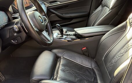 BMW 5 серия, 2020 год, 5 470 000 рублей, 2 фотография
