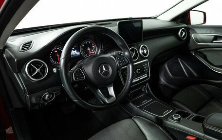 Mercedes-Benz A-Класс, 2016 год, 1 839 700 рублей, 12 фотография