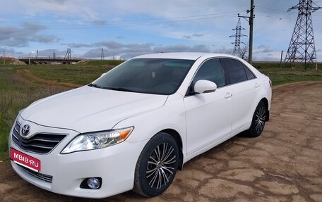 Toyota Camry, 2010 год, 1 000 000 рублей, 1 фотография