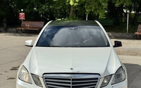 Mercedes-Benz E-Класс, 2010 год, 750 000 рублей, 1 фотография