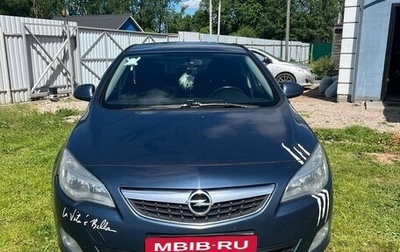 Opel Astra J, 2012 год, 700 000 рублей, 1 фотография