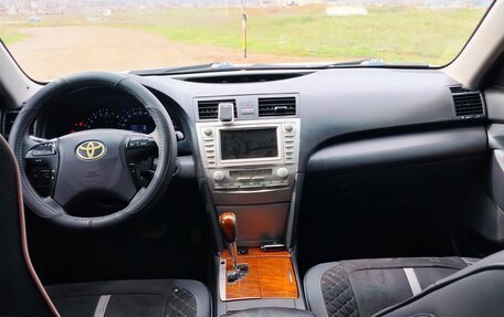 Toyota Camry, 2010 год, 1 000 000 рублей, 3 фотография