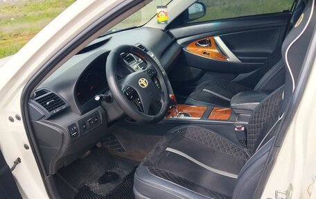 Toyota Camry, 2010 год, 1 000 000 рублей, 8 фотография