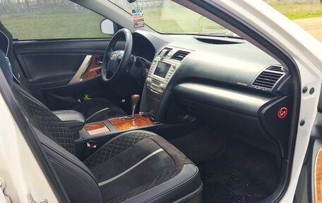 Toyota Camry, 2010 год, 1 000 000 рублей, 7 фотография
